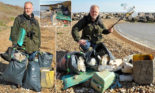 One man’s war on litter ruining World War-II beauty spot in Suffolk. <a href="/MailOnline/">Mail Online</a> buff.ly/2pHdjrW

Mr. Alexander visits every week to patrol 2-mile stretch to collect all the litter he can. Each time, he fills 3 bin bags full of #PlasticTrash and yet it keeps coming back!