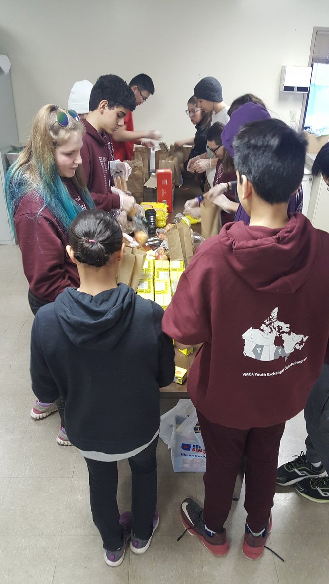 anythingyouth's tweet photo. @YMCASM @YMCANorthernAB #youthleaders #yexchanges @DanielTGough @Ethyn_With_A_Y @danipeacock97 Supporting community initiatives in Edmonton! https://t.co/dnka0DYCe9