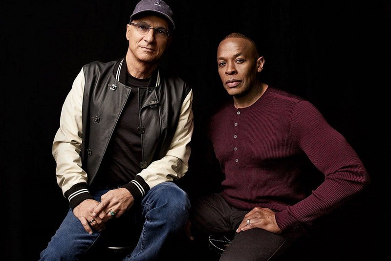 GianniNL's tweet photo. Wow, @DefiantOnesFilm; weer een pracht docuserie op @NetflixNL! Over muzikale carrière van Dr. Dre & Jimmy Iovine 🙌🏽 🔊 #DefientOnes #Compton https://t.co/5hmpulZg3N