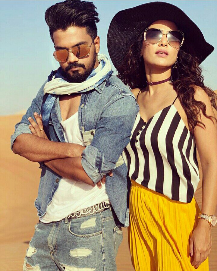 SristiJhunjhun1's tweet photo. Lovebirds #HiRoπ truely made for each other ππ
@eyehinakhan @JJROCKXX
#instaupdate #dubaidiaries #slayingcouple https://t.co/R8w3bXTClU