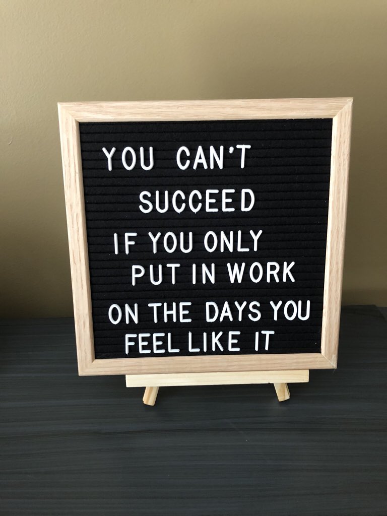 mmt98's tweet photo. #SWAKMonday For those working towards their semester goals, research goals, conference goals, musical goals or personal goals. @SWDEConference @SWSD2018  @caswe_acfts @Global_SW_DE  @DominicanU @ChiYSO (Inspirational credit to @melaniesage) https://t.co/plJ113E44o