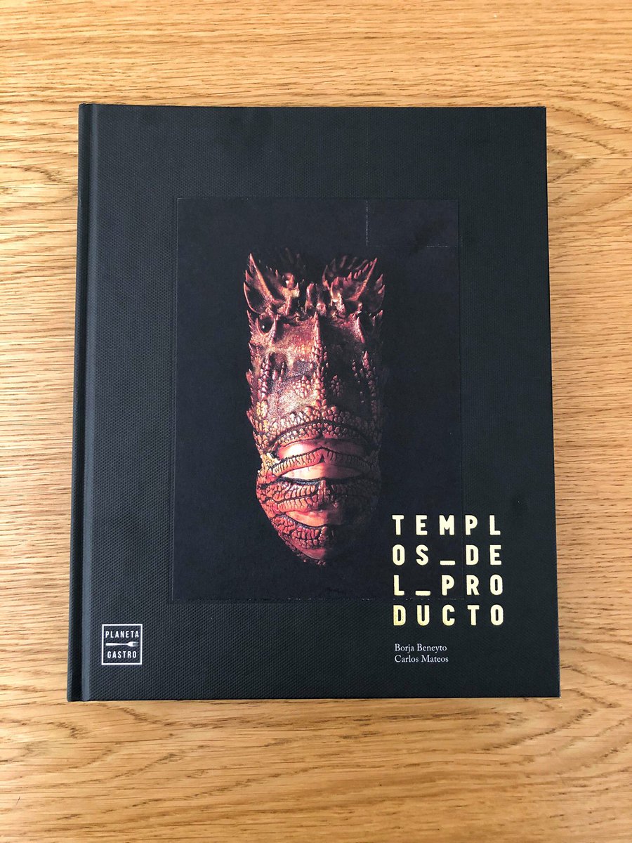 vilaviniteca's tweet photo. Me han regalado un libro que es un lujo. Lo tiene casi todo. Tres en uno: @MisterEspeto @Matoses y @flyandinner . 
Y fotografías de impacto de Joan Pujol-Creus. ¡Bravo! -QV https://t.co/G2eaOfPaay