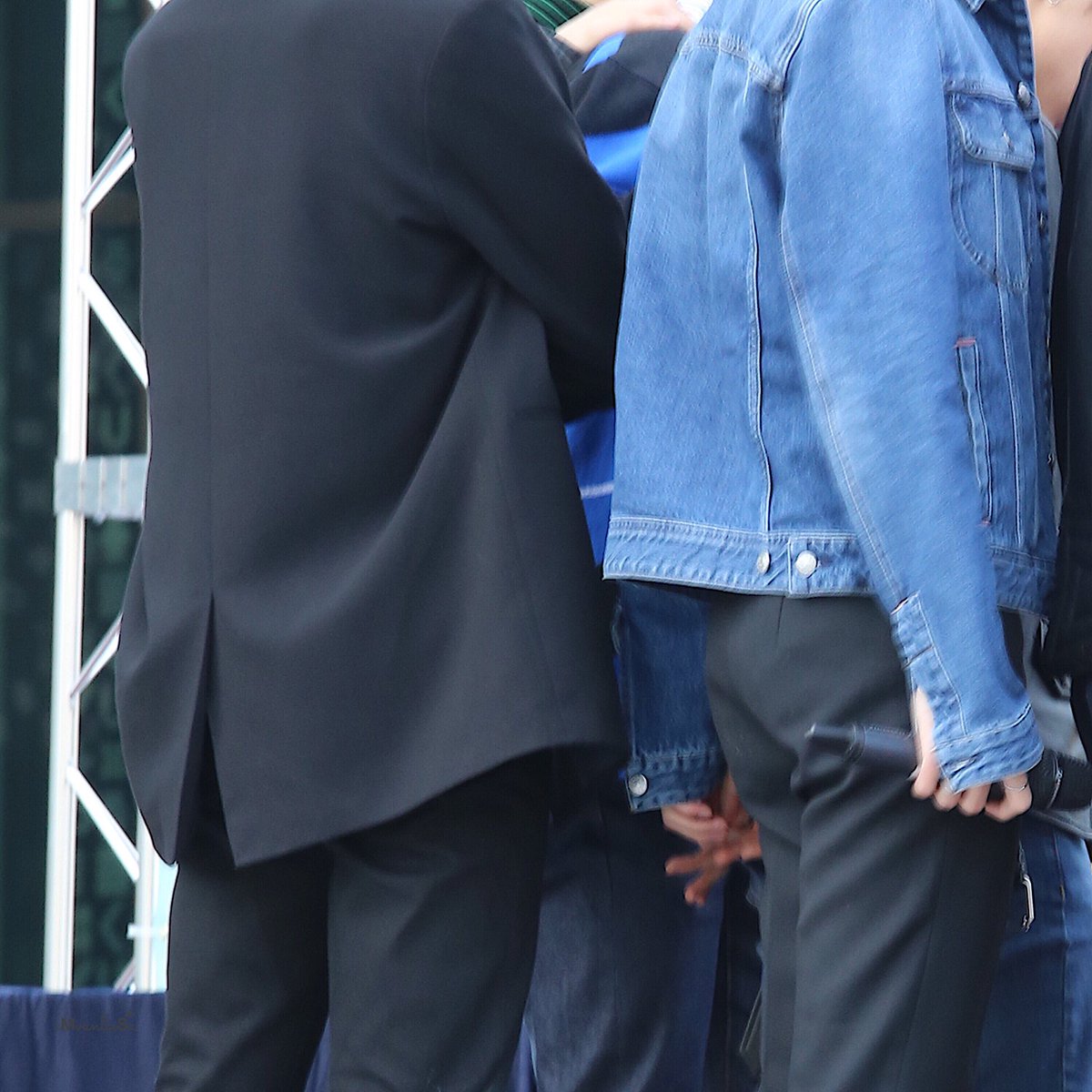 jaeteneo's tweet photo. OMG YALL #JAETEN 😳😳😳 https://t.co/It7XyEQYzG