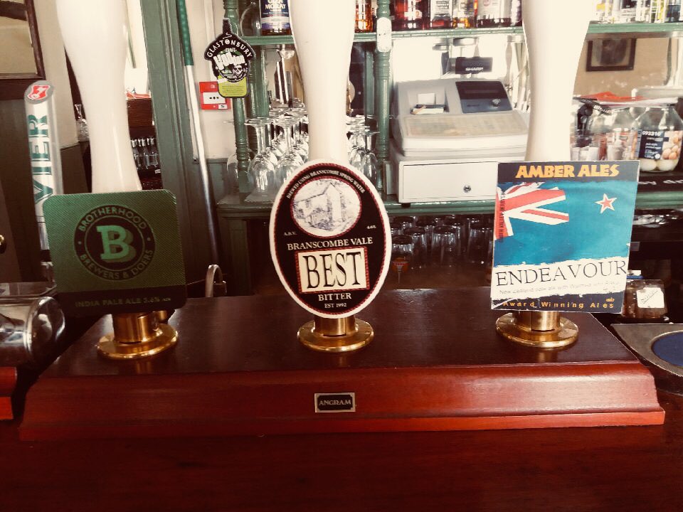 3crownspub's tweet photo. On the bar now:  
#branscombeVale Best (B) 4.6
@BrotherhoodBrew IPA (B) 5.6
@ByattsBrewery Munich Pale (L) 4.2
@amberales Endeavour (L) 4.2
@GoodChemBrew Becoming North (D) 6.0 #vegan @WilyFoxBrewery Dublin Up (D) 4.5
#ThreePiers Little Bastard (B) 7.4 https://t.co/ukqcrwCVSr