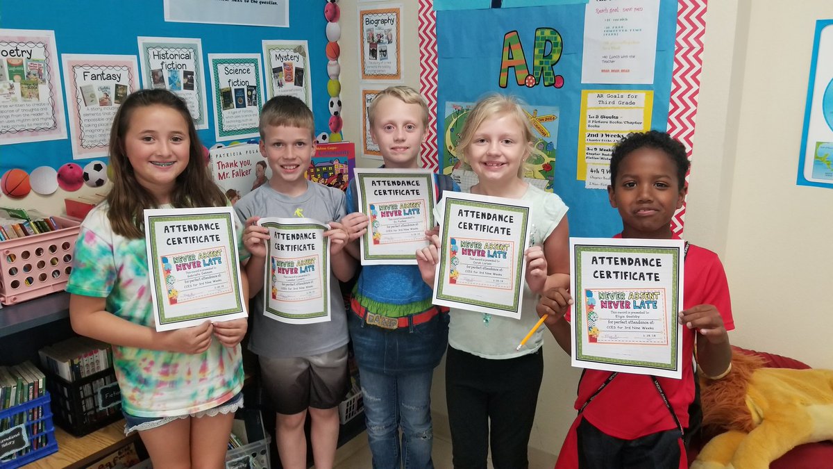faithcolleenkas's tweet photo. @ccescubs #ccescubs #PerfectAttendance #thirdnineweeks πππ https://t.co/6xbnS8xFPc