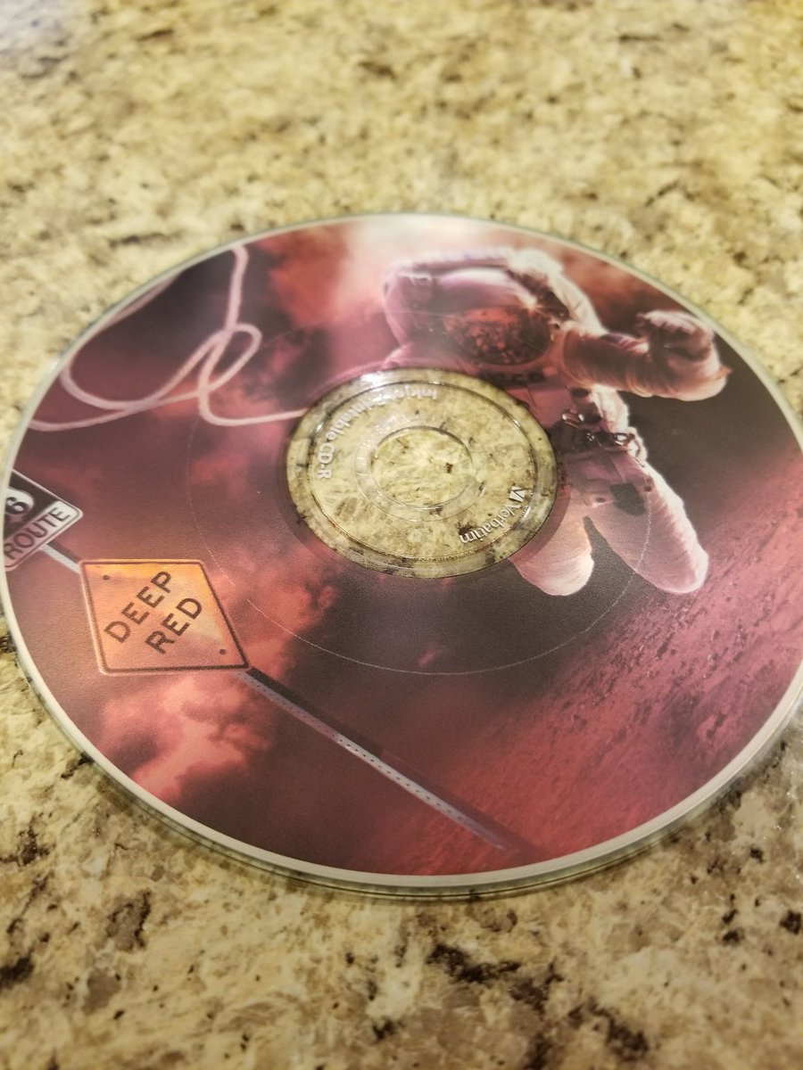 BlueFlamingoRec's tweet image. Working on My Dad the Astronaut's Album "Deep Red" was an amazing experience. Can't wait for them to release their album on CD