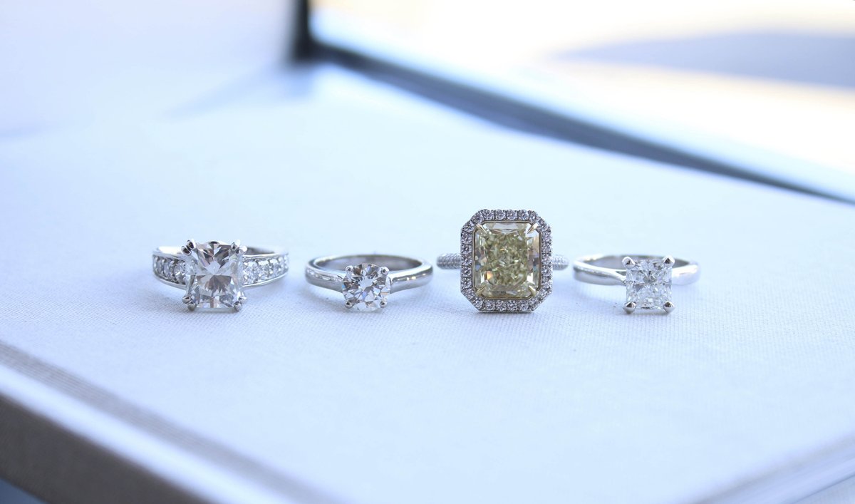 RFMoeller's tweet photo. Shop our largest selection of diamonds and receive exclusive pricing during our Exceptional Diamond Event in Highland Park April 19-21! 

DETAILS: https://t.co/cUFwuWoGoL https://t.co/rLwRDUJwvi