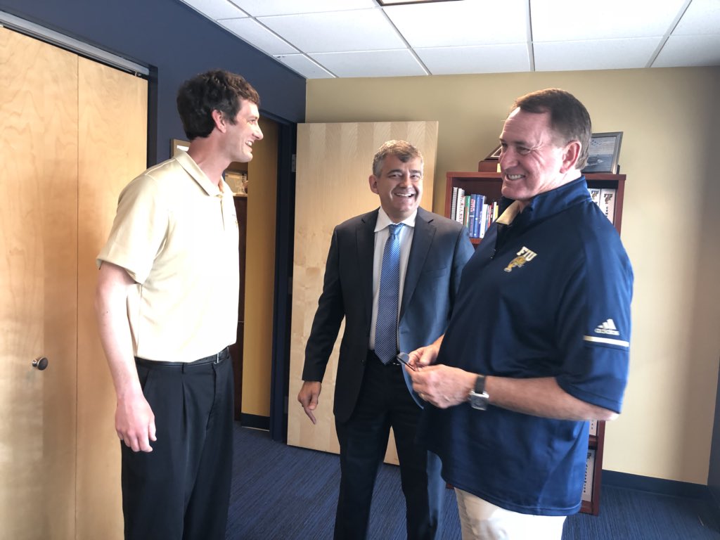 MikeCugnoCBS4's tweet photo. The band is getting back together. Ken Dorsey reuniting with Butch Davis @FIUAthletics @CBS4Sports https://t.co/Oi3mJBiTkx
