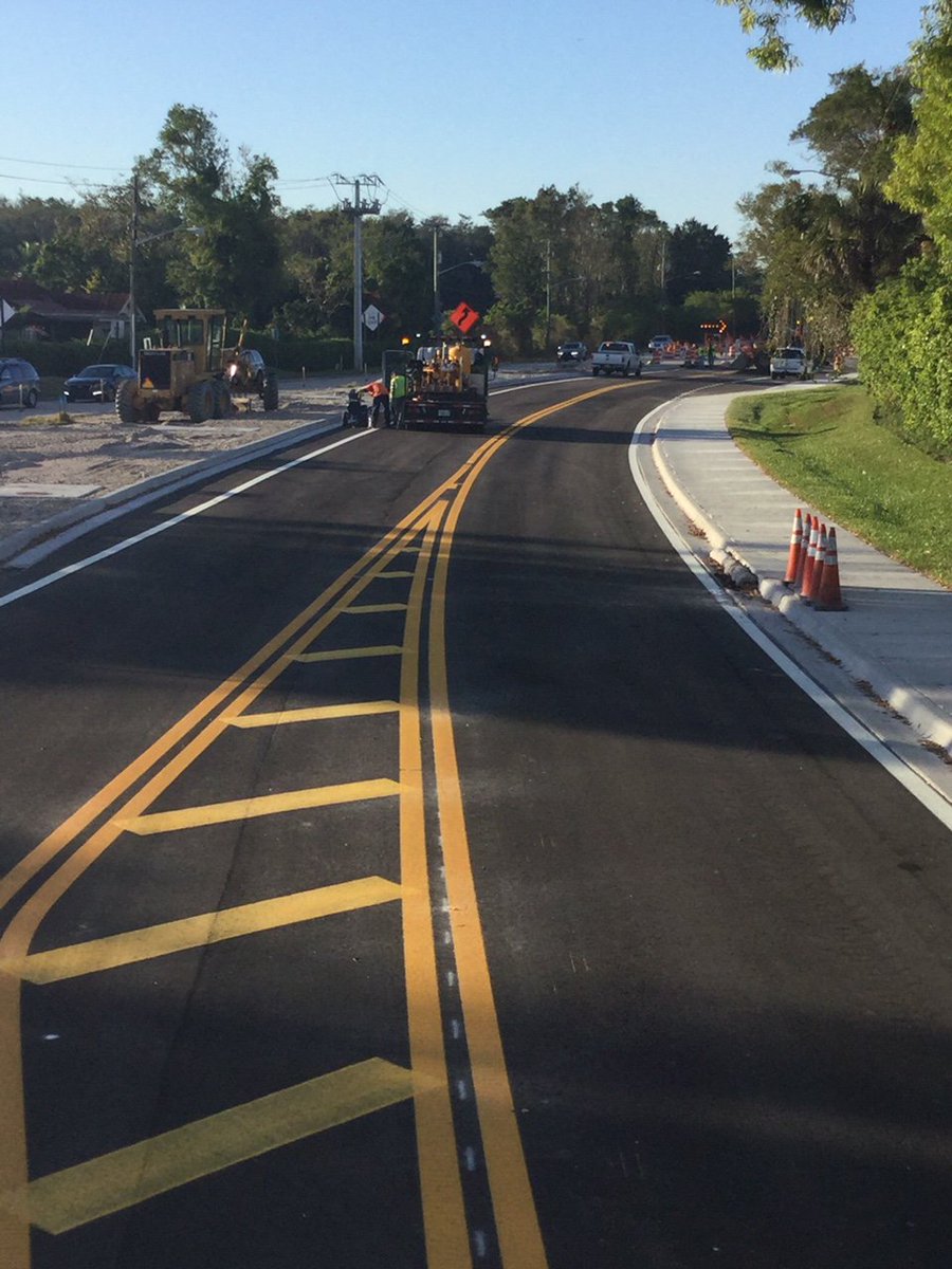 MyFDOT_SEFL's tweet photo. #FDOTatWork - New striping on Lyons Rd in Boca Raton in preparation for traffic shift so work can begin on the east side https://t.co/syOeDdNkox