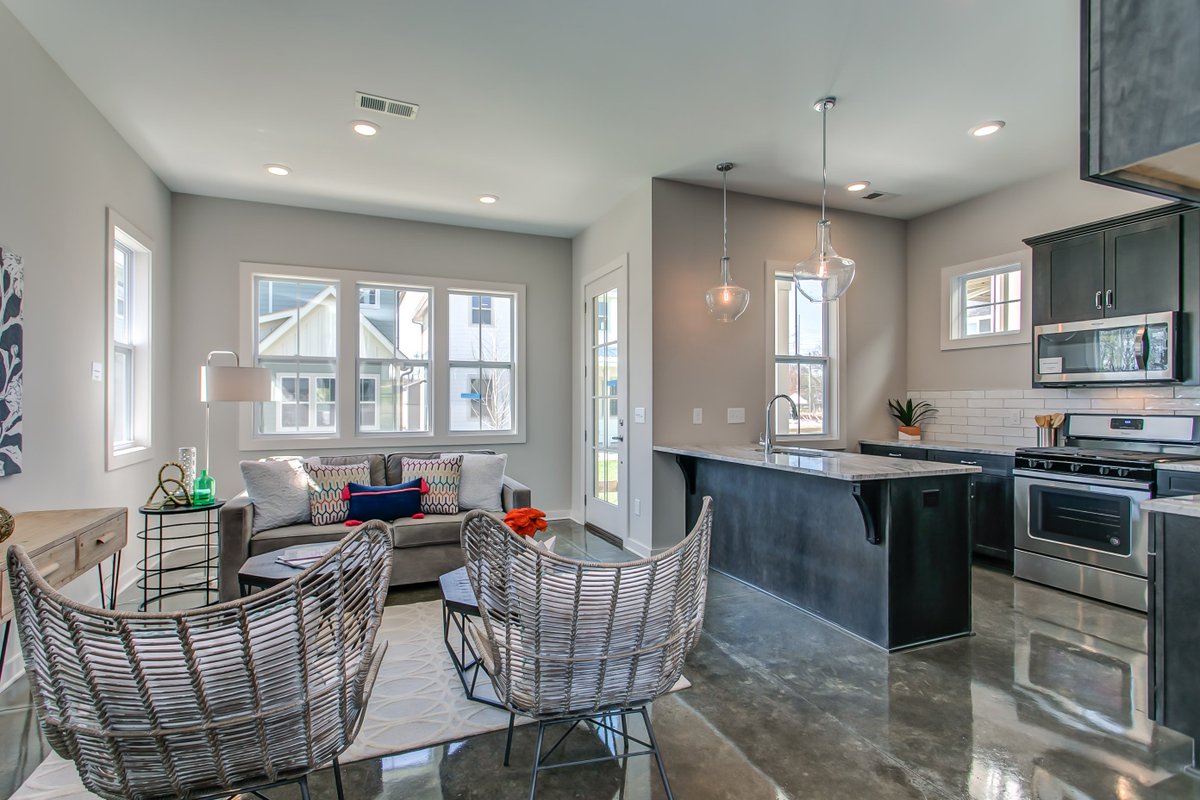 LiveParagon's tweet image. Nashville Listing!
1053 Treaty Oaks Dr.
3 Bed/ 2 Bath 
$329,900
MLS: 1913426