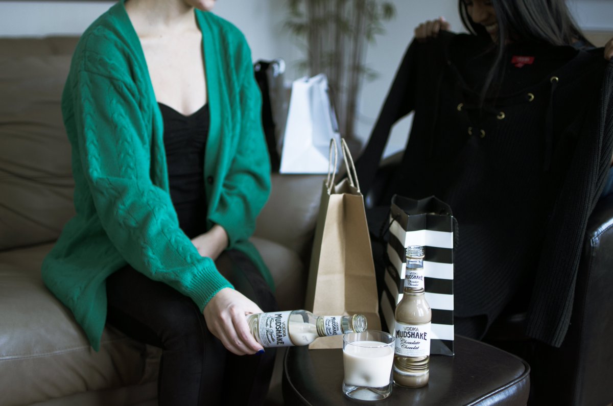 Vodka_Mudshake's tweet photo. Spring means new clothes and tasty treats. https://t.co/3HLSRmUNSA