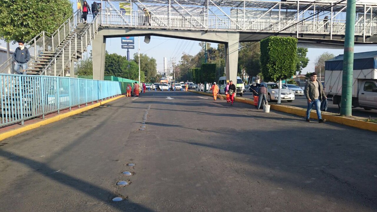 DSPAtizapan's tweet photo. Servicios Públicos de Atizapán trabaja con pasión por un municipio limpio. @ATZciudadano @AnaBalderasMx https://t.co/LCtfPzYtLn
