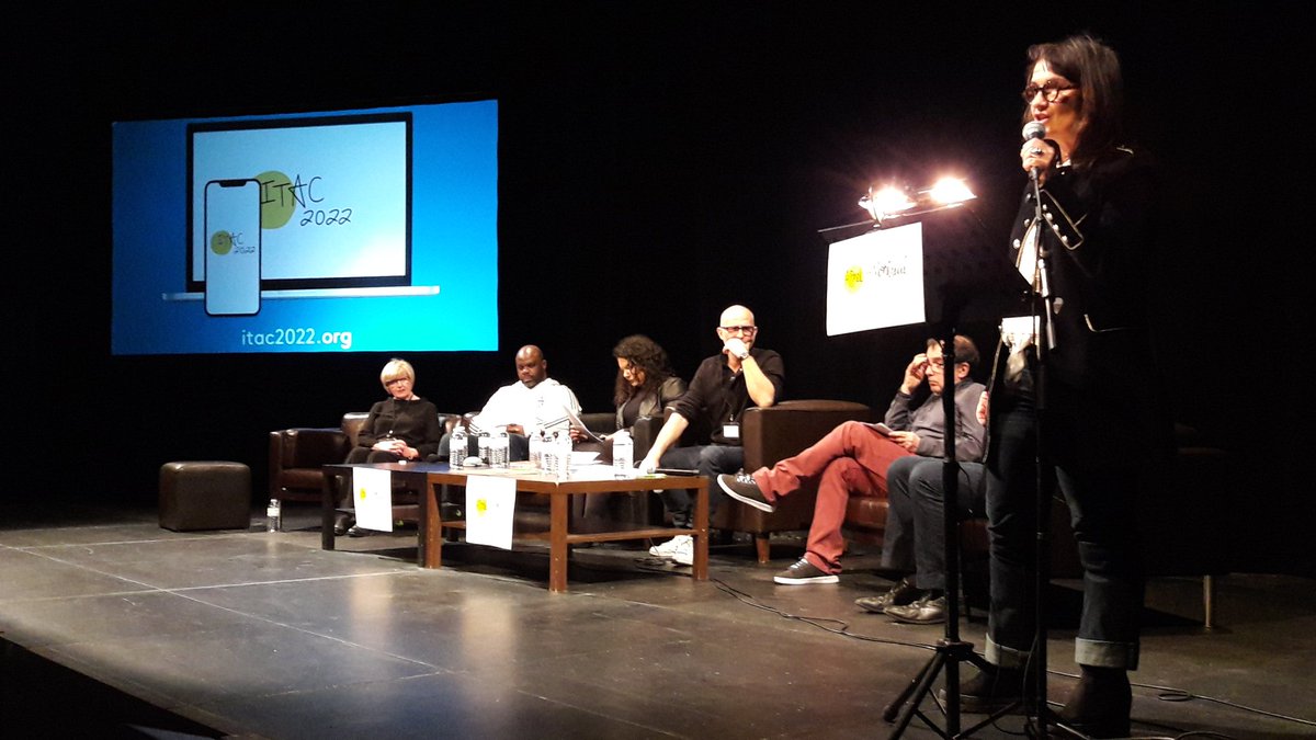 itac2022's tweet photo. Alexie Lorca présente le principe des Itinérances des arts, de la culture et des patrimoines : inventer, co-construire les politiques publiques culturelles de demain, en s'appuyant sur les initiativesdu plus grand nombre.
Sur https://t.co/qxy7UXrXuG 
#itac2022 #appeldemontreuil https://t.co/Xn1LKv3Ixx