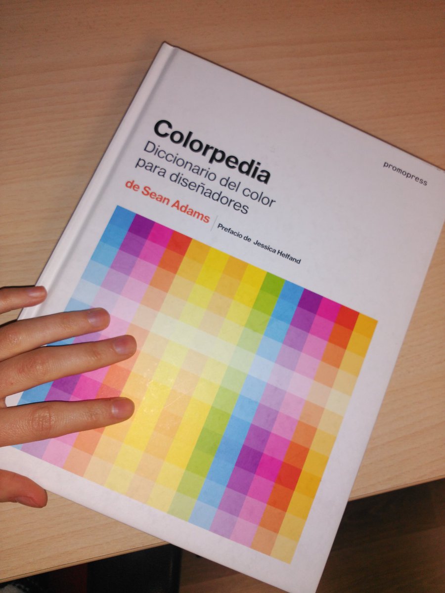 Amaiaesta's tweet image. He tenido la oportunidad de ojear este libro en el trabajo y me  encanta. ¡Los colores son un mundo! ✏ #Colorpedia #SeanAdams #Diseño