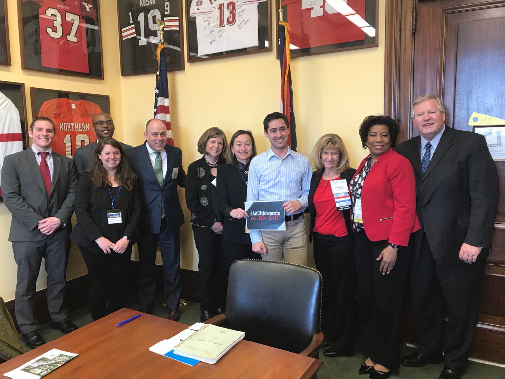 Deanglazeruc's tweet photo. Thanks Seth Gold,LA to Senator Portman for support of Title VII &amp; VIII funding @UCnursing #AACNAdvocate @AACNursing https://t.co/bj3Lx2zP4w