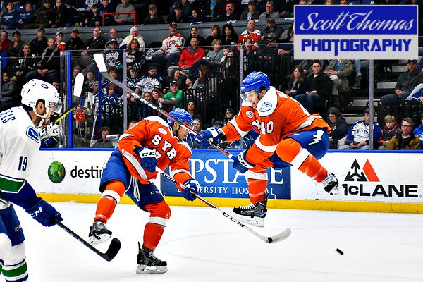 sthomasphotos's tweet photo. PHOTO ALBUM: @UticaComets at @SyracuseCrunch fr. 3/24/18. @TheAHL #Syracuse #hockey #sportsphotography #backNblue https://t.co/fIdJUAGC9T https://t.co/Sv4XB9kMHP