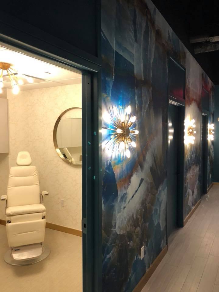 RPGRetailDesign's tweet image. From #SeanPaulCampbell, Feb. 2018: Join me in congratulating #JoelWarren + the @salonproject on the unveiling of the first of 14 concept openings launching inside the iconic @saks Fifth Avenue Long Island, featuring stunning #designs by @RPGRetailDesign.