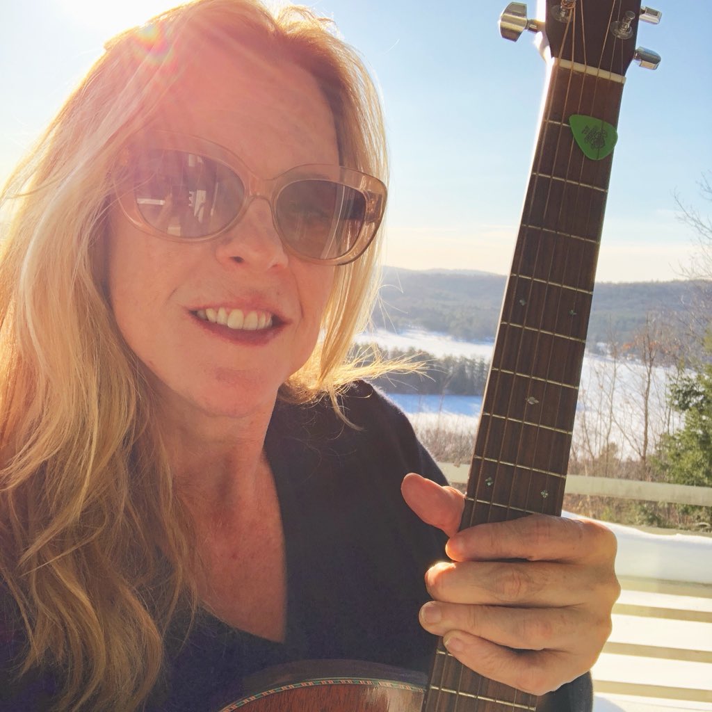 catdailmusic's tweet photo. Back in the woods for a couple of days ☀️❄️🌲🎶#homeinthewoods #homeintheworld #homeinthewild #homeinthewilderness #sunnyday #brightsnow #brightsky #sunandsnow #sunandsnow☀️❄️ #morningrehearsal #bestnewmusic #singlesout #epoutsoon #videooutnow #tourdates #fightforlove https://t.co/SdvUQp31fp