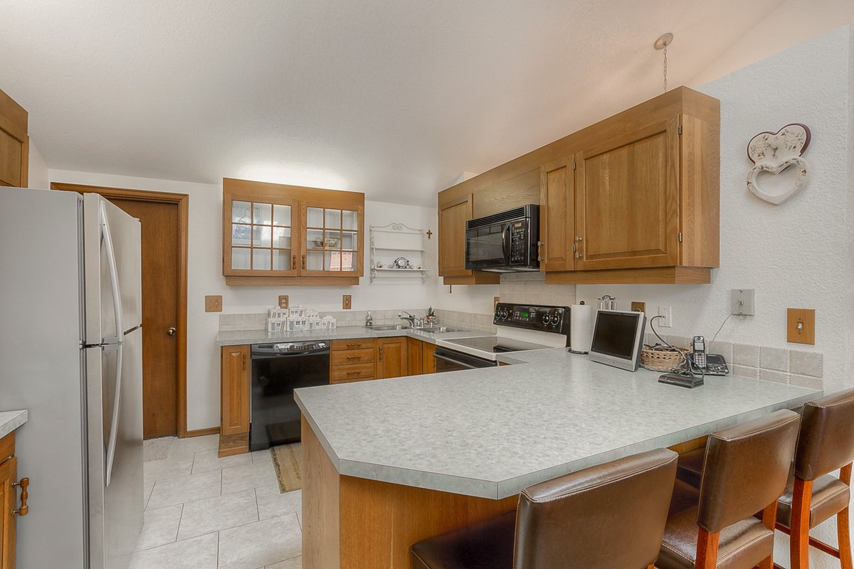 PierceCountyRE's tweet photo. 🏡 2 Bed | 1.75 Bath | Single Level Condo 🏡
This Fircrest condo has a delightful floorplan &amp; welcoming NEW back deck! 🙌
Conveniently located near shopping, golfing &amp; quick access to the freeway!
🌲🌳 https://t.co/tqe1dFnhFh 🌳🌲
#FircrestWA #PierceCountyRealEstate #HomesForSale https://t.co/WIcAa4jGwC