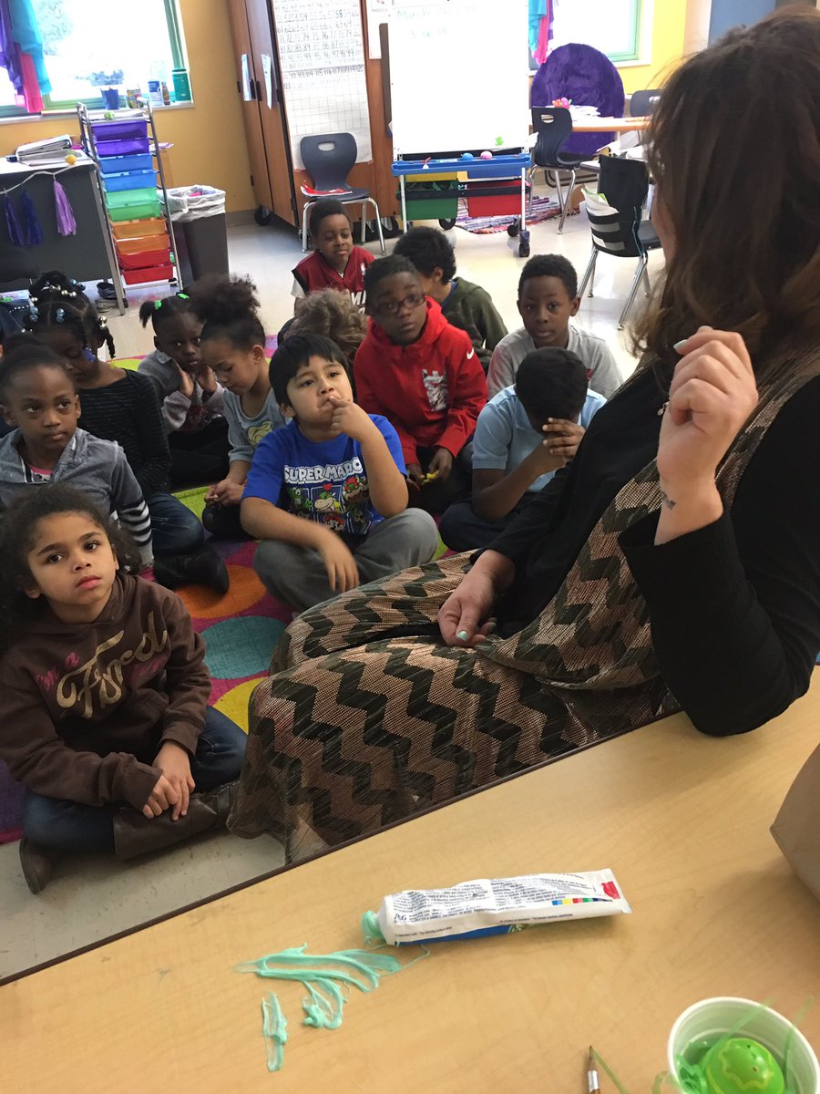lorilaramore's tweet photo. Thank you @DebraSRau for the wonderful lesson on how our word choices are so important!  We learned that once you say something hurtful, it's hard to take it back.  We all "spit" out and crumbled up our harsh words and threw them in the trash! #TheFranklinDifference https://t.co/FyNpjX4nsK
