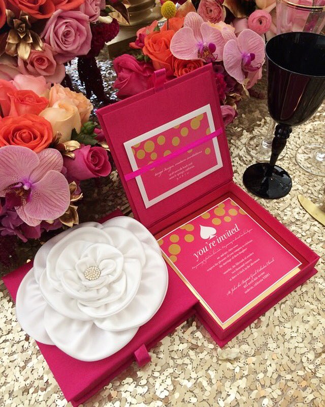 All the pretty details for this Kate Spade inspired tablescape #tangedesign #glowconcepts