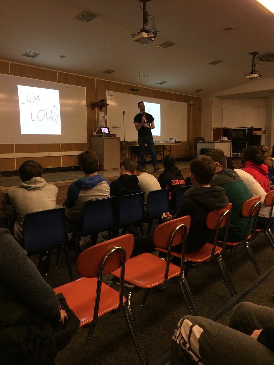 MrsSarahWilder's tweet photo. Justin Bachman’s #LiveLoud presentation and service day! @BradyMiddle 7th graders learning to be kind &amp; help others! #orangelearns https://t.co/0s4QM22KoG