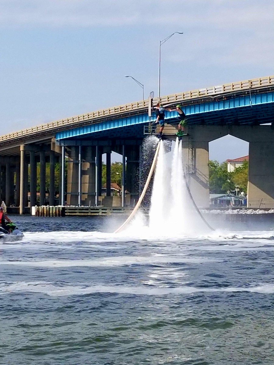 FlyGuyBen's tweet photo. Come on out to @BaytowneWharf tonight for our Hydroflight Monday show!  6:30pm &amp; 8:30pm! We have a special treat for you tonight!  @HunterVerlander will be flying side by side with me!  #teammates #hydrounited #letsgo #flyhigh #hydroflightsports https://t.co/jW8zfdR0PX