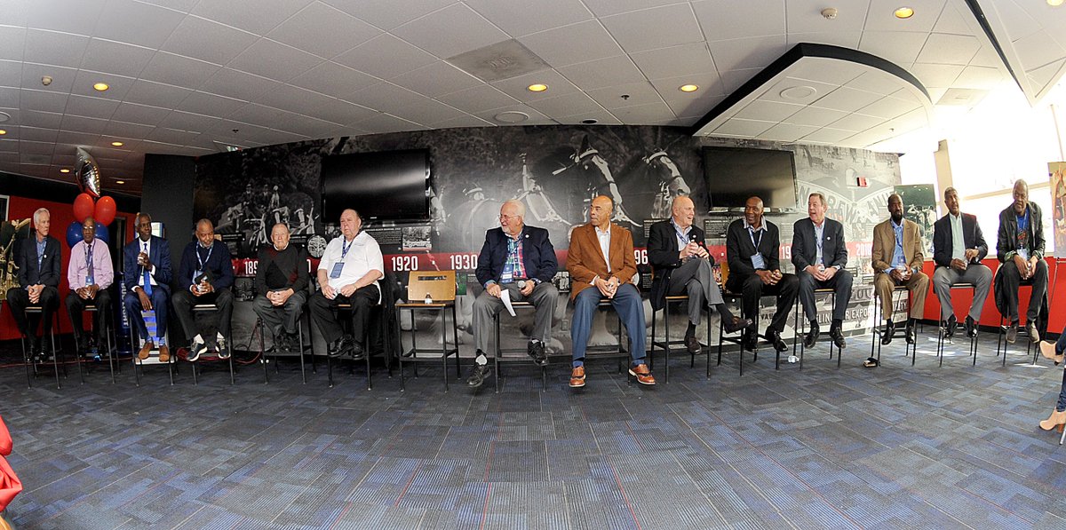 WashWizards's tweet photo. What a weekend with our '78 champs!
#Bullets40 📸: https://t.co/9BC6nuptKs https://t.co/8gOocIJ5vK