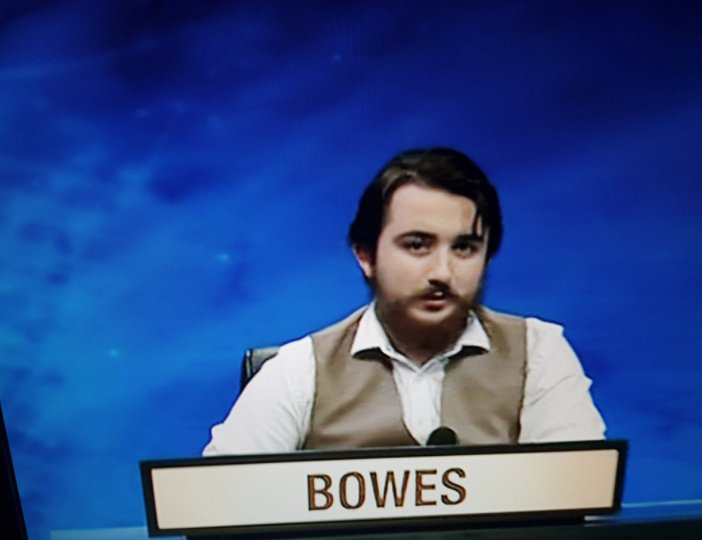 drkerryandrew's tweet photo. My review of tonight's #UniversityChallenge between @BristolUni and @EdinburghUni! https://t.co/lfRNesJmAc #paschals #marshmallow #waistcoat https://t.co/doA6lmO3h3