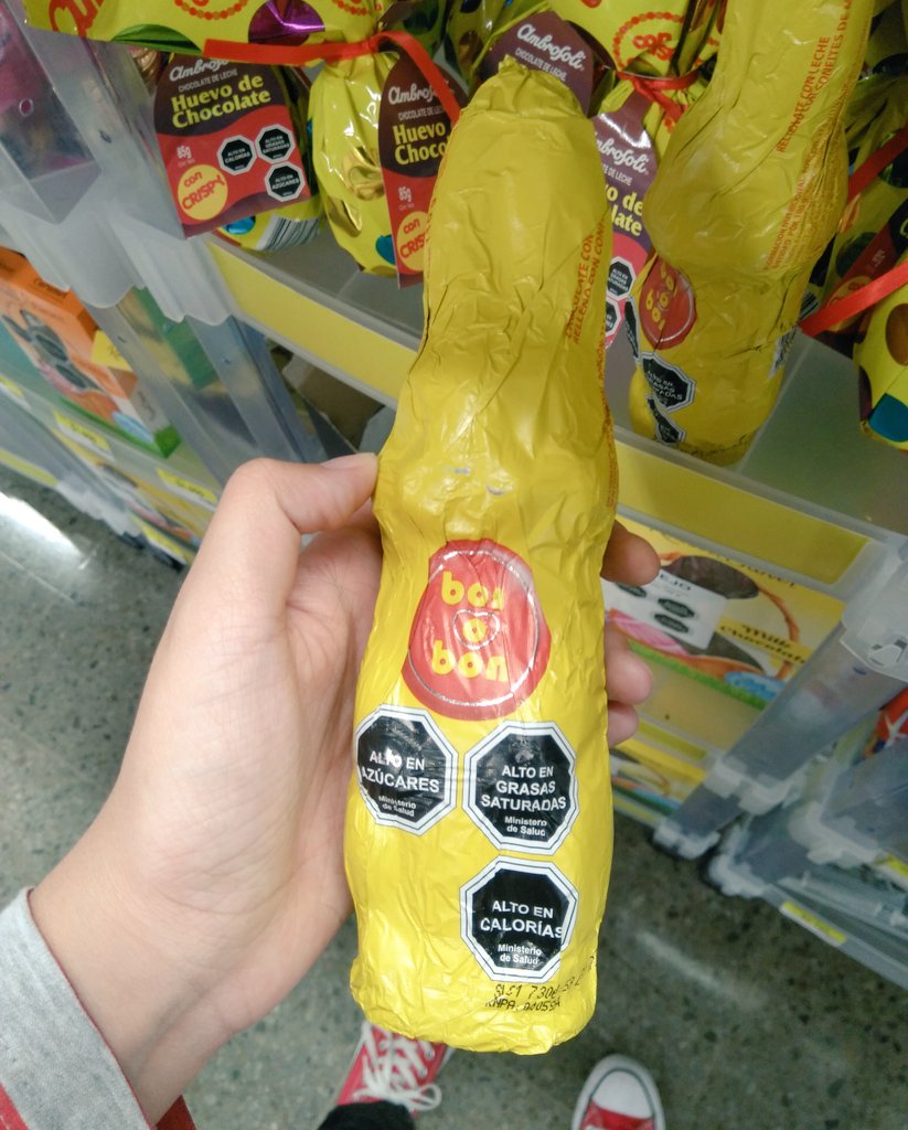 kurisquare's tweet photo. Remember what I said about Chilean regulations that put warning signs on junk food and ban fun images on packaging? here's how Easter chocolate bunnies look now: https://t.co/ORh5zjdMRn