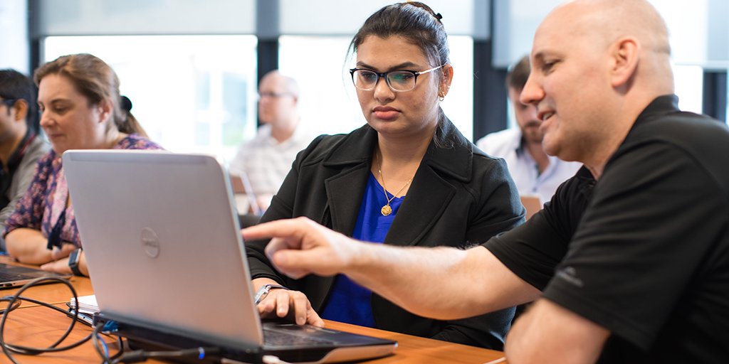 MicrosoftANZ's tweet photo. Announced today, Microsoft has committed to upskill 5,000 Australian public-sector workers in critical cloud computing skills by 2020. Read more here https://t.co/3phkvxOLWS https://t.co/sqSr7bJFBt
