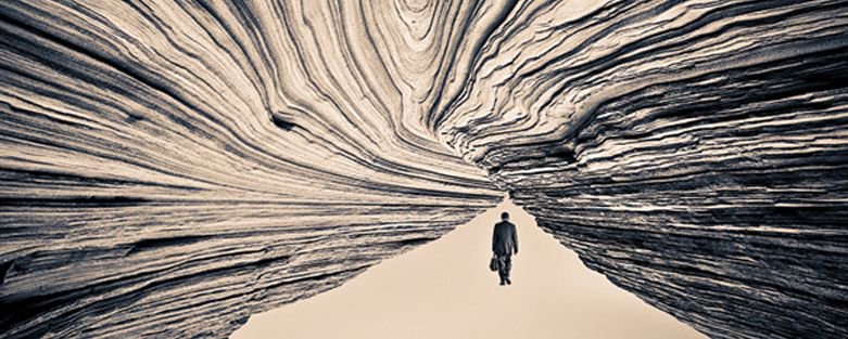 La vida de cada hombre es un camino hacia sí mismo, el ensayo de un camino, el boceto de un sendero.
#HermannHesse