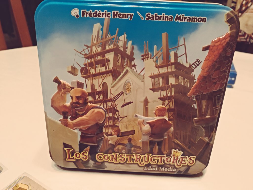 mikys3636's tweet photo. La dura vida de la obra #LosConstructores 🏚️🏠⛏️ de @Asmodee_Iberica https://t.co/XFEPq7j8gU