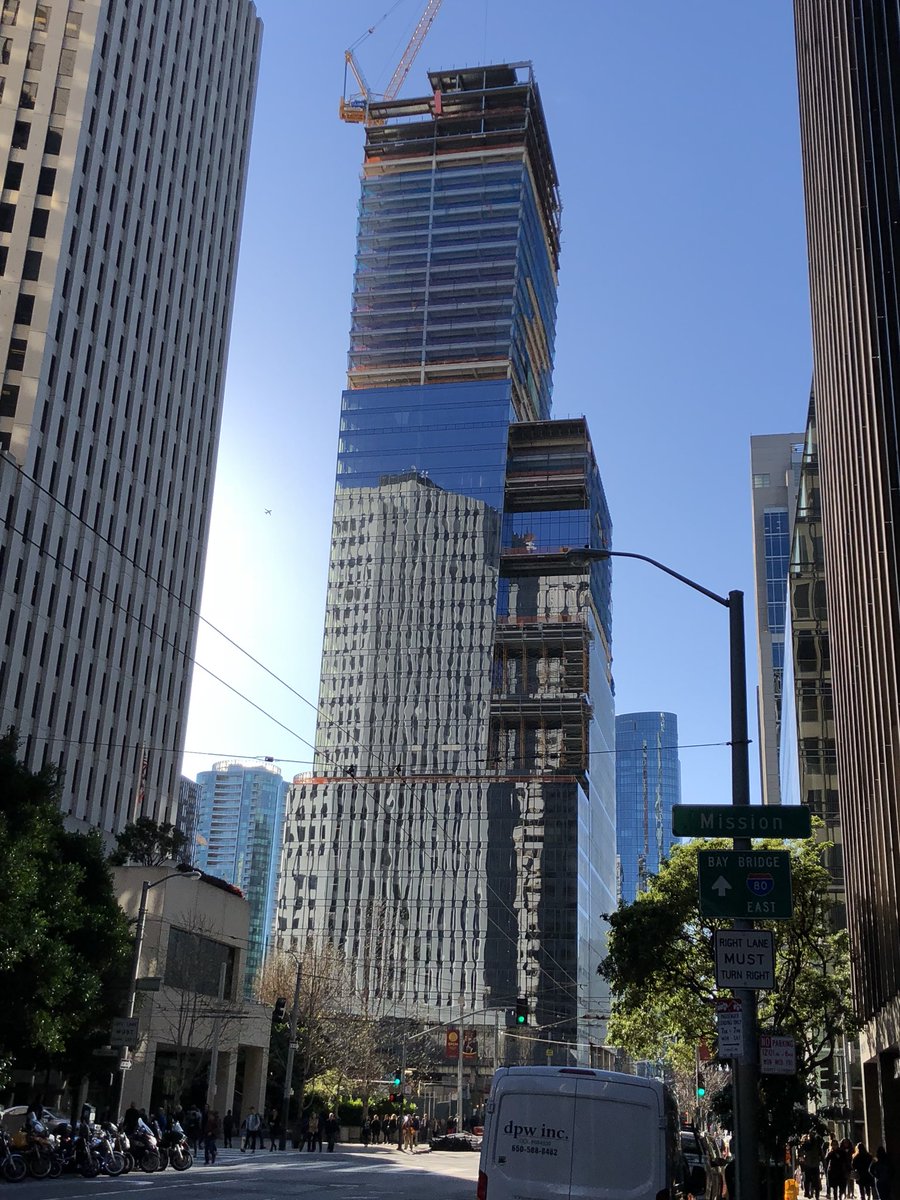 JustinKitagawa's tweet image. Coming into work this AM I thought I noticed the top of this skyscraper extending at a &amp;gt; 90 angle. Sure enough closer inspection affirmed my suspicion. Interesting design challenge. #SFArchitecture