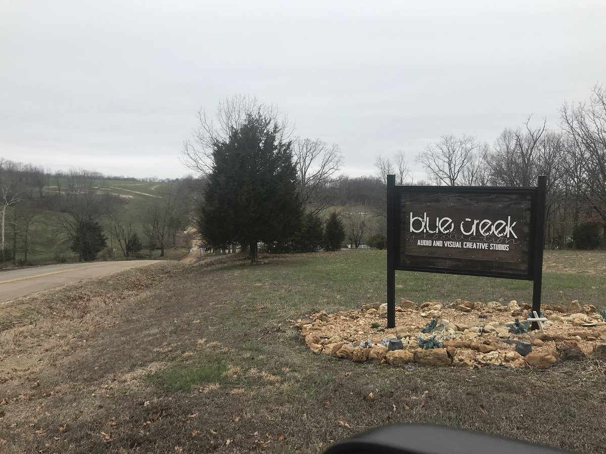ShowMeRCM's tweet photo. Getting to sit in on @djclarkmusic making his next album down at @BlueCreekPro! https://t.co/fDONkpqizg
