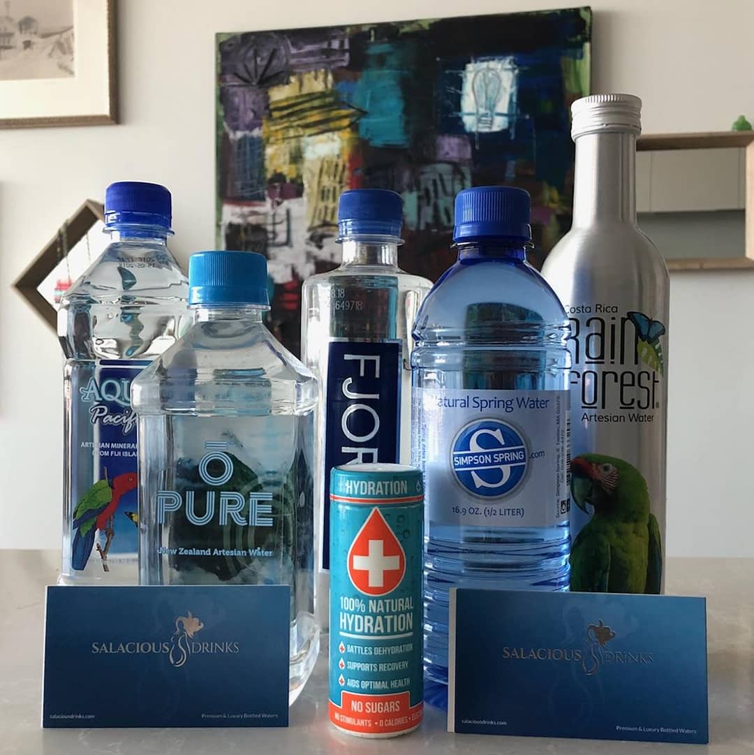 salaciousdrinks's tweet photo. It's very easy to be different, but very difficult to be better. - Jonathan Ive -
#healthylife #fitness #MondayMotivation https://t.co/pr8hjqGGRn