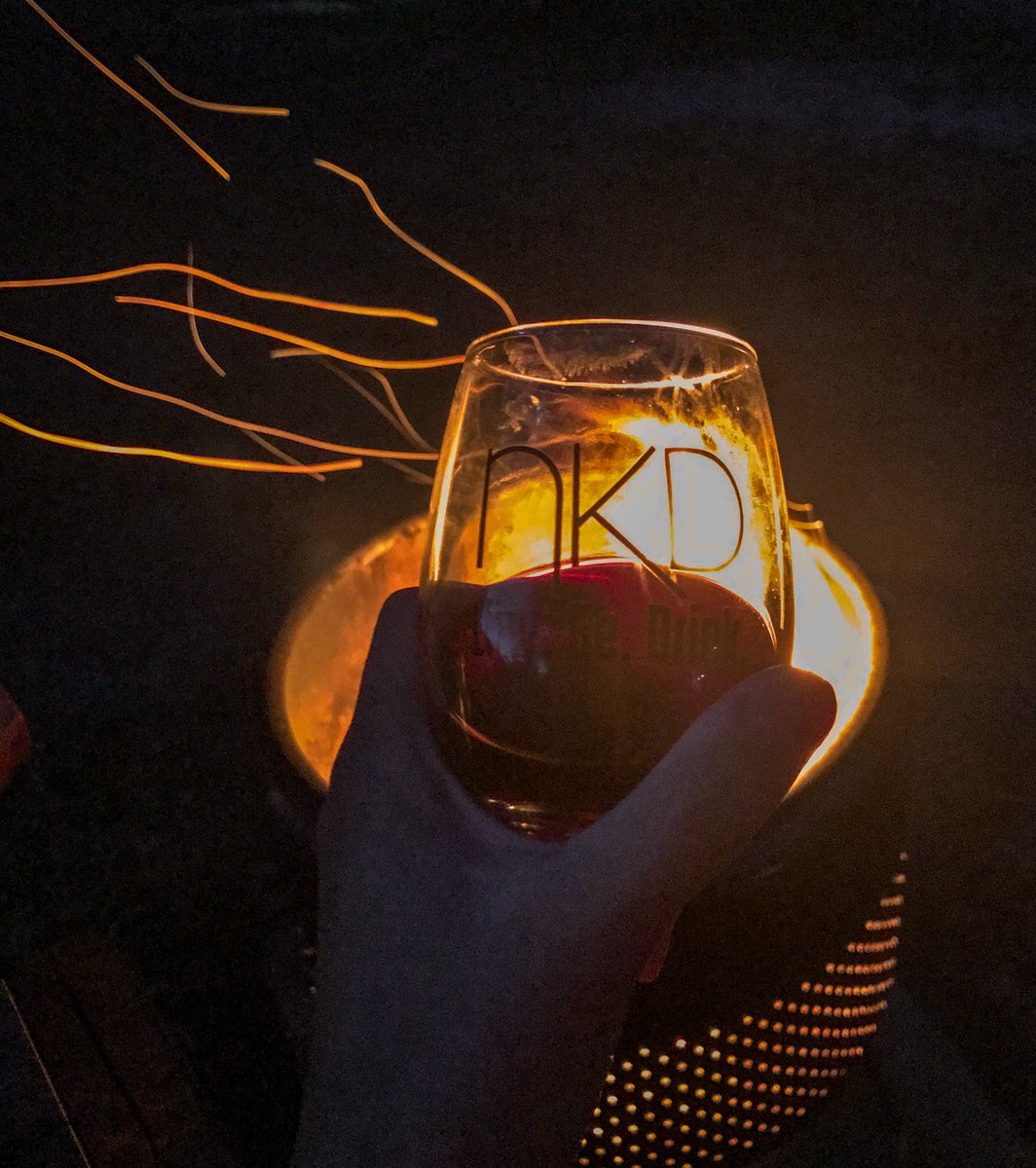 nkdwine's tweet photo. (im)patiently waiting for warm nights by the fire.

#LiveBeDrink #NKD #OregonWine #campfire https://t.co/37qDfE7gbE
