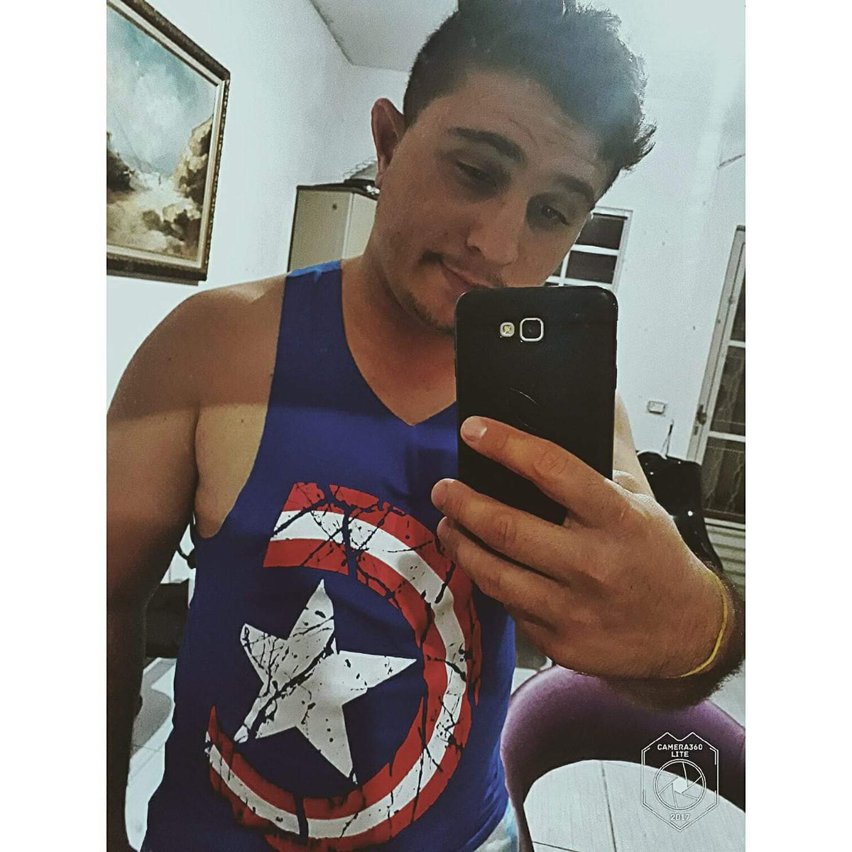 MaycowH's tweet photo. #NewProfilePic https://t.co/l8gywVerwh