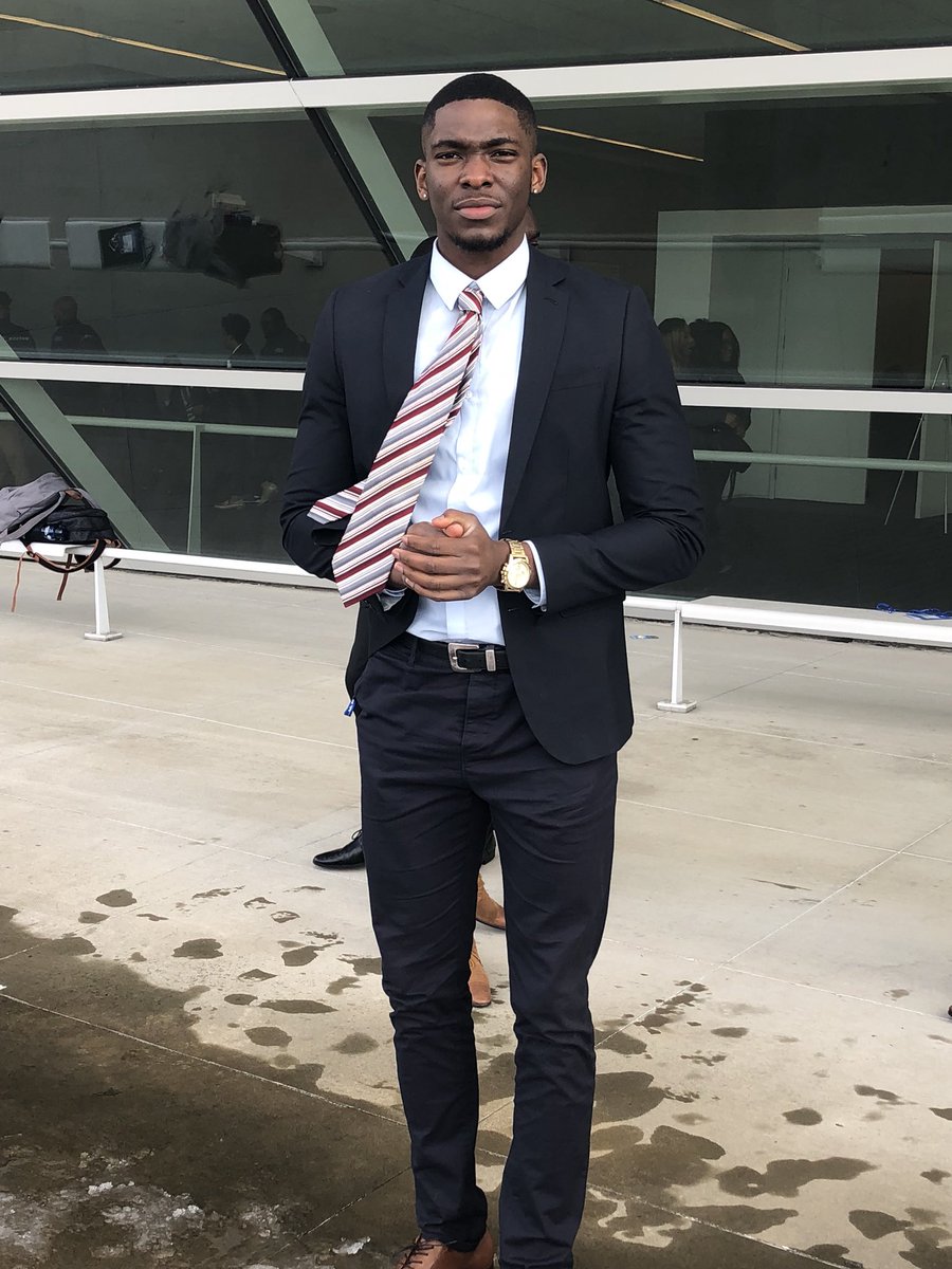 Mike_4Trey's tweet photo. 💰🏃🏿‍♂️💨 https://t.co/S3qJmNzsIQ