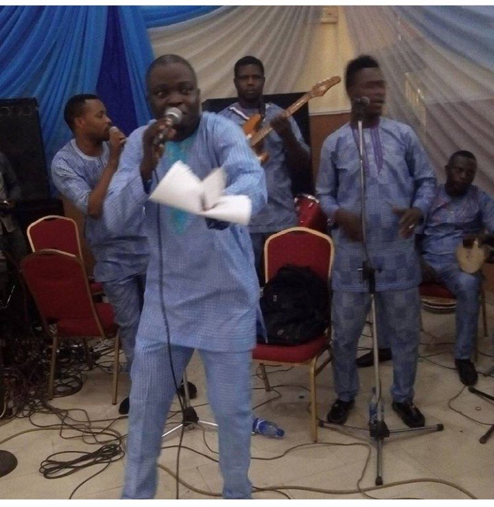 DeleyeDedayo tweet picture