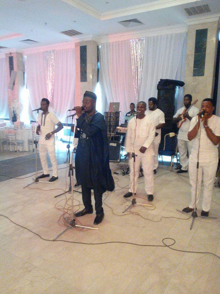 DeleyeDedayo tweet picture