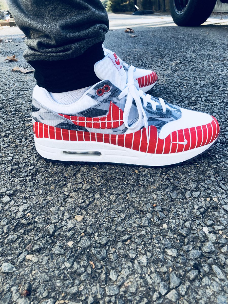 Robbie_Scott_'s tweet photo. #HAPPYAIRMAXDAY https://t.co/l0QXs2DqQq