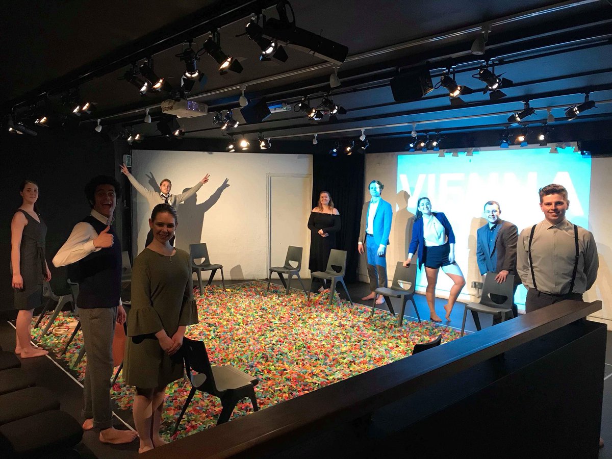 kingsleydean's tweet photo. #MeasureForMeasure is over, sad sad times. Had a whale of a time with the greatest cast I’ve worked with; they’re like family now 💙 https://t.co/99vIc71WKT