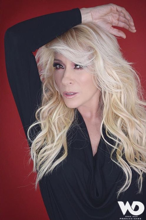 yurimexicofans's tweet photo. #PortadaMarzo @OficialYuri @gorcayes ๐@delarosamakeup ๐๐ปโโ @avilahec ๐ธ @Alexpadronfoto #WDproducciones ๐๐ซ https://t.co/NoYQnCUYf3