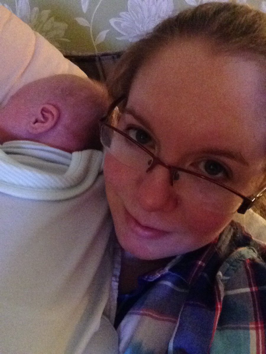 Beckyecosse's tweet photo. There's nothing more magical than ur baby sleeping on your shoulder.#snuggles https://t.co/0nyf1gm4M4