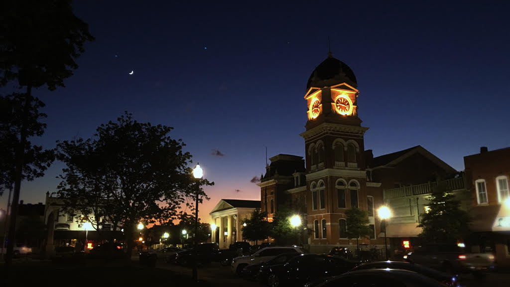 TravelSouthMag's tweet photo. Why not plan a visit to The #Original #Hollywood of the #South?! Covington, is one of the most picturesque and #historic areas in #Georgia ! Read more: https://t.co/R38EE2ksdU #vampirediaries #vampirediariesforever #covingtonga #covingtonsquare #mysticgrill #onset #film #tv #go https://t.co/HC3Hsg3kD1