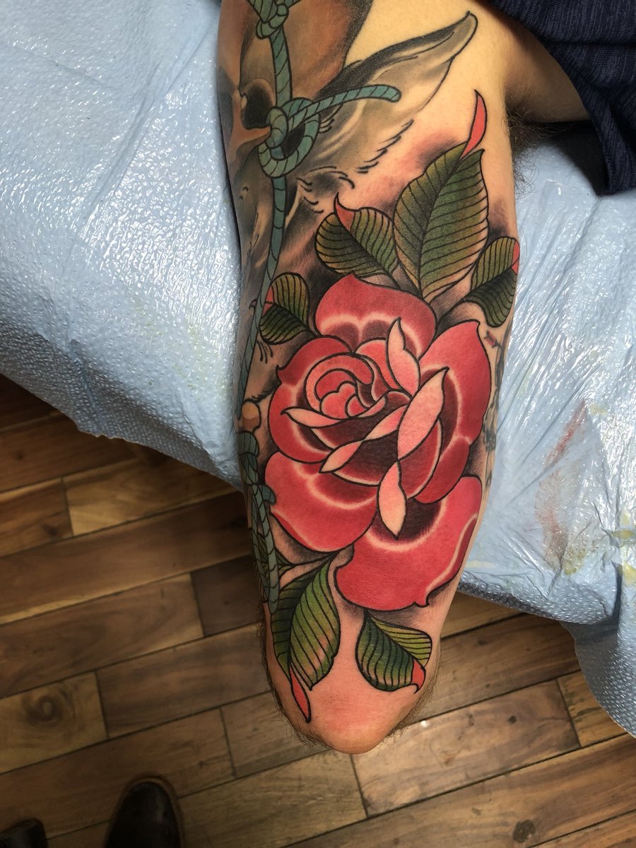 joshpaynetatto's tweet photo. Also added this I know I know a rose lol #joshpaynetattoo #teampayne #inkmasterseasonten #inkmaster #fusion_ink #redemptiontattoocare #kingpintattoosupply #ascendgallery https://t.co/khVI3zj1d2