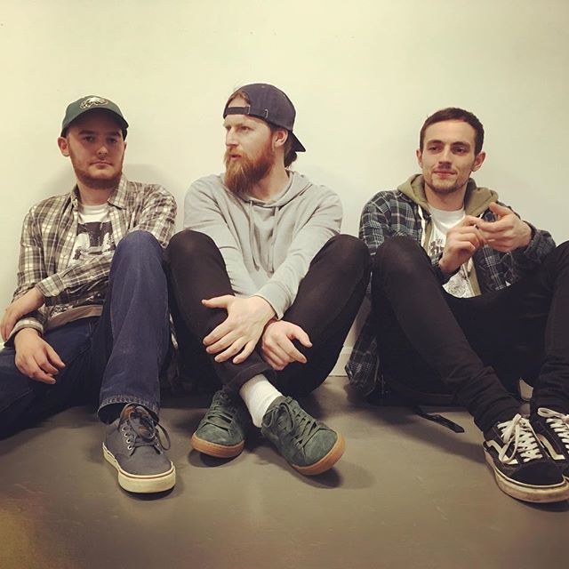 BeingATiger's tweet photo. It’s been a long day but the video shoot is done. Now onto the editing.
Come hang out with us at #360RAW2 on April 13th at The Lending Room (above The Library), Leeds. We will tell you when the video will be released on that night.
#beingatiger #shoveitupyourcultrecords #v… https://t.co/2zZ3dR4lAc