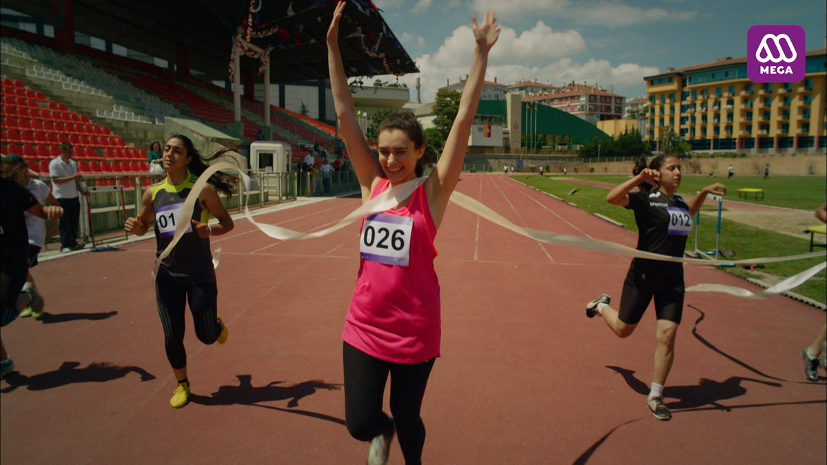 #Zeynep participa de la maratón y sale triunfadora.
Síguenos a través de <a href="/Mega/">Mega</a>