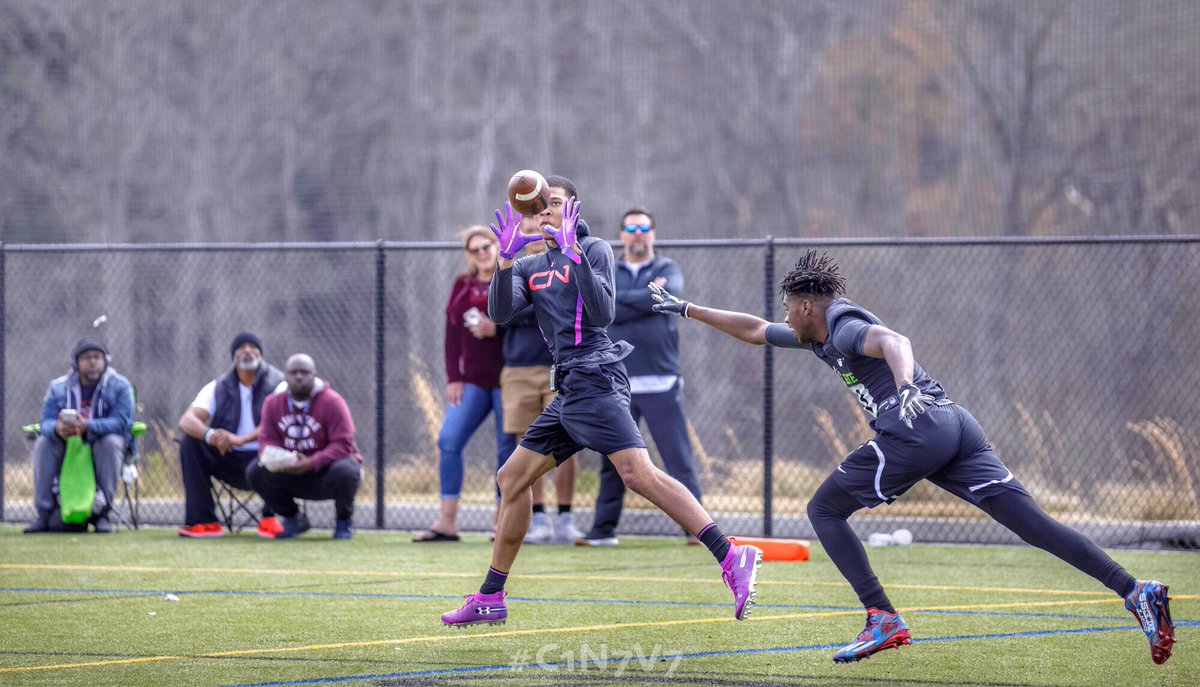 CamNewton7v7's tweet photo. Thoroughbred #C1N7V7 #ILLSPEED https://t.co/MunYtFgIhh